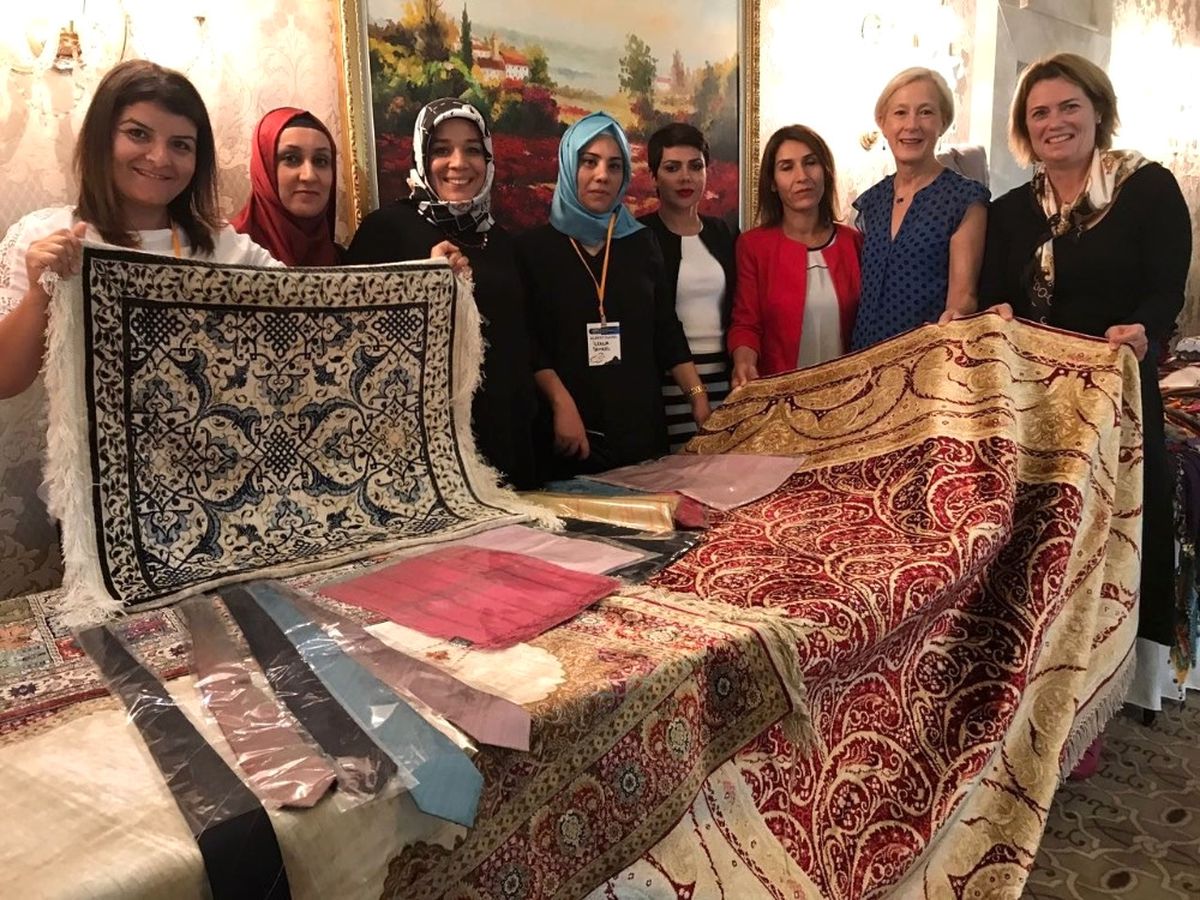 TOBB Diyarbakır İl Kadın Girişimciler Kurulu Üyeleri Van\'da İş Kadınları Zirvesine Katıldı