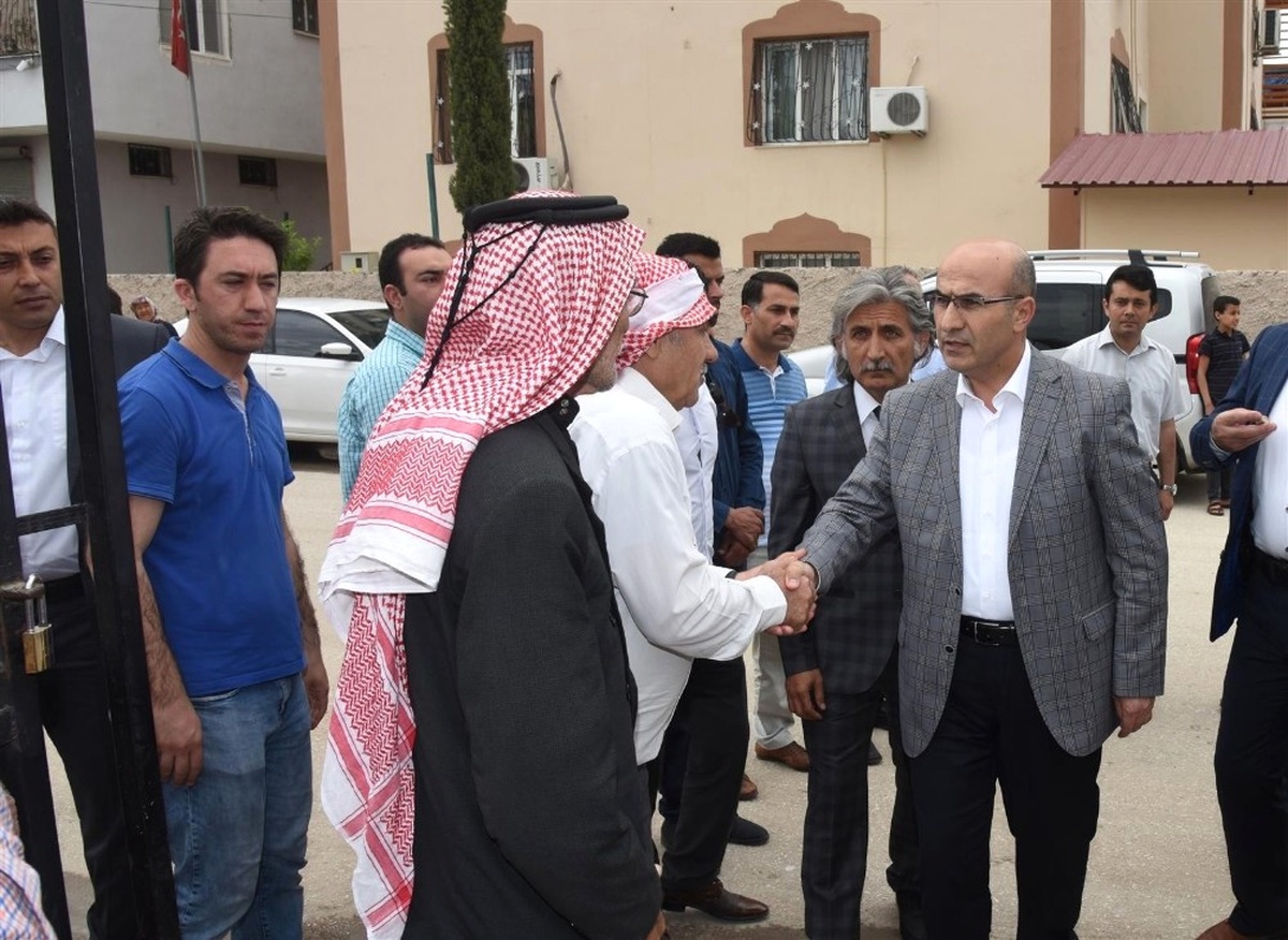 Vali Mahmut Demirtaş, Muhtar ve Vatandaşlarla Buluştu