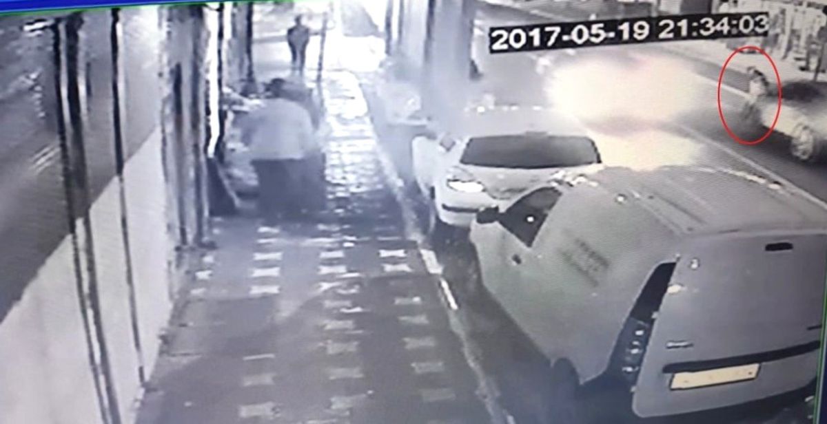 Yaşlı Adama Otomobil Çarptı