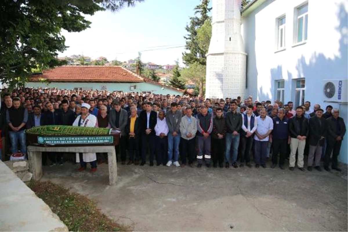 Yol Kenarında Boğazı Kesilmiş Erkek Cesedi Bulundu (2)