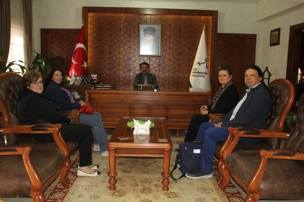 Yunanistan Kültür ve Sanat Temsilcileri Vali Aktaş\'ı Ziyaret Etti