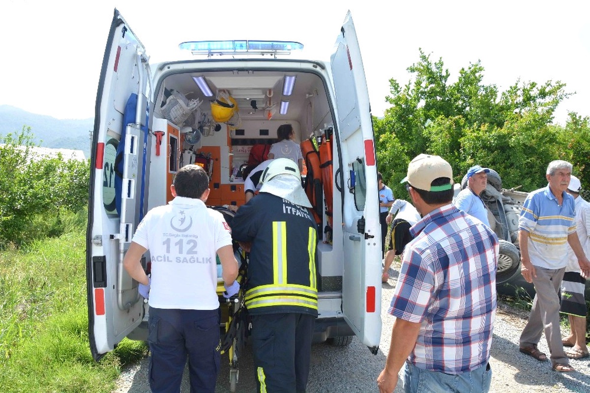 Zonguldak\'ta Otomobil Ormanlık Alana Devrildi