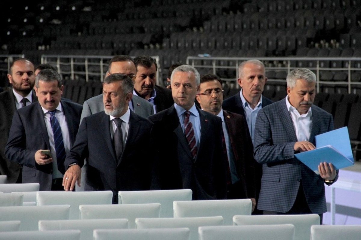 AK Parti\'de Kongre Hazırlıkları Tamamlandı