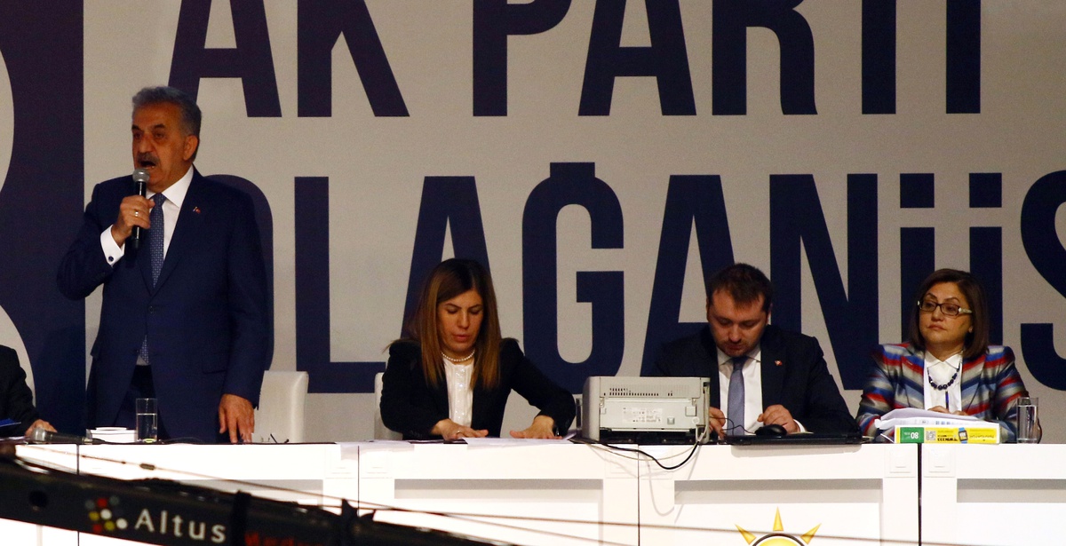 AK Parti Tüzüğü\'nde 11 Maddelik Değişiklik