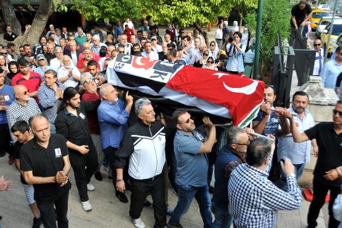 Baba Recep\' Alkışlarla Uğurlandı