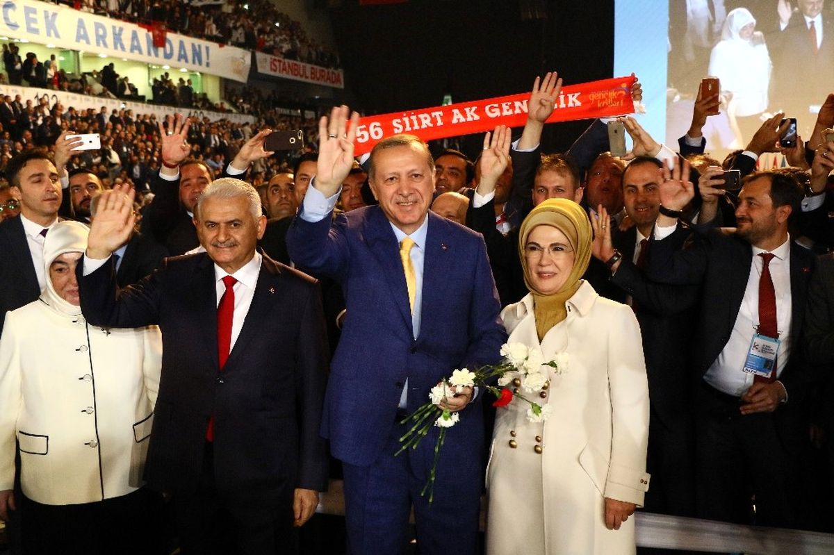 Cumhurbaşkanı Erdoğan ile Başbakan Yıldırım Ankara Arena\'da