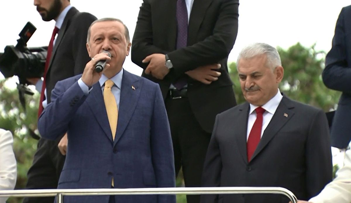 Cumhurbaşkanı Erdoğan ve Başbakan Yıldırım Ankara Arena\'da