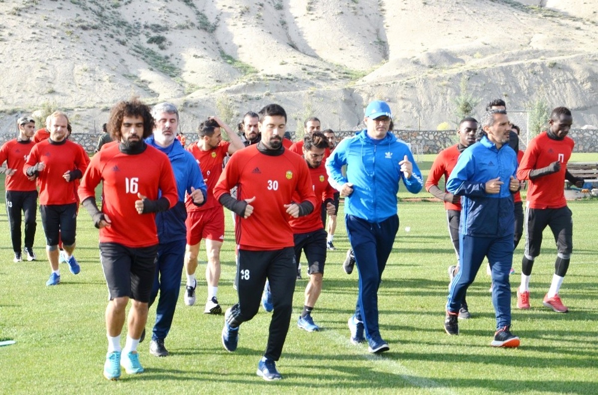 Evkur Yeni Malatyaspor Süper Lig İçin Kolları Sıvadı
