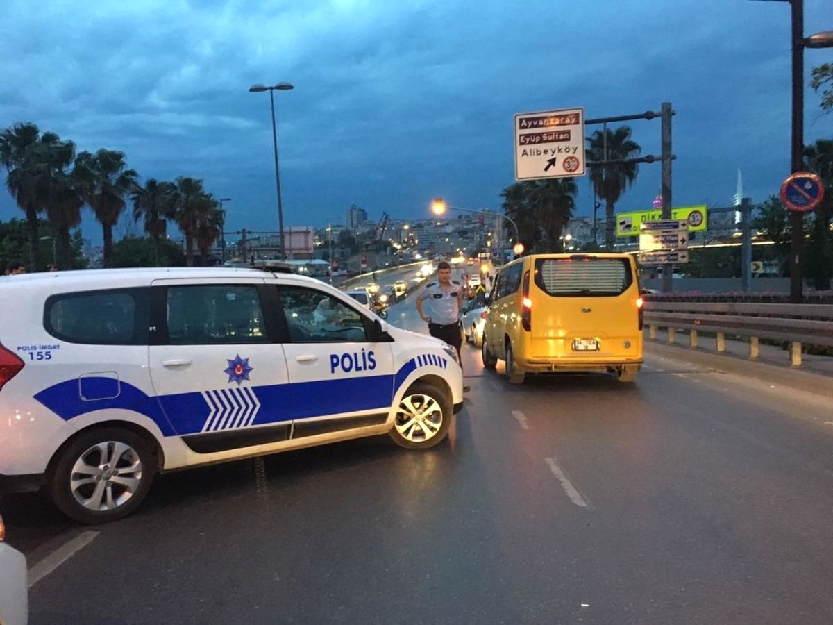 Fatih\'te Trafik Kazası: 1 Ölü, 2 Ağır Yaralı
