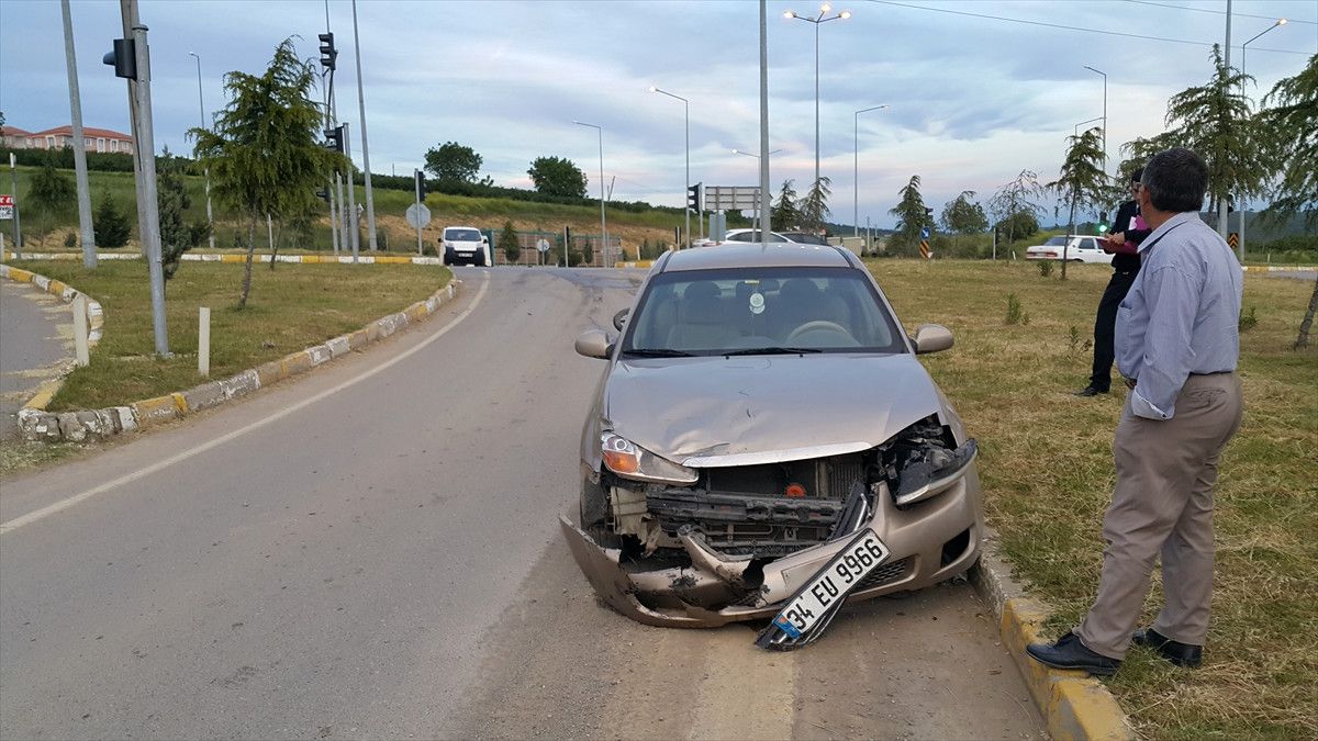 Ferizli\'de Trafik Kazası: 1 Yaralı