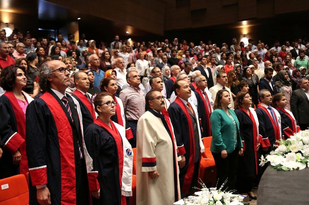 Gaün\'de 252 Öğrenci, Beyaz Önlük Giyerek, Klinik Tıp Eğitimine Geçti