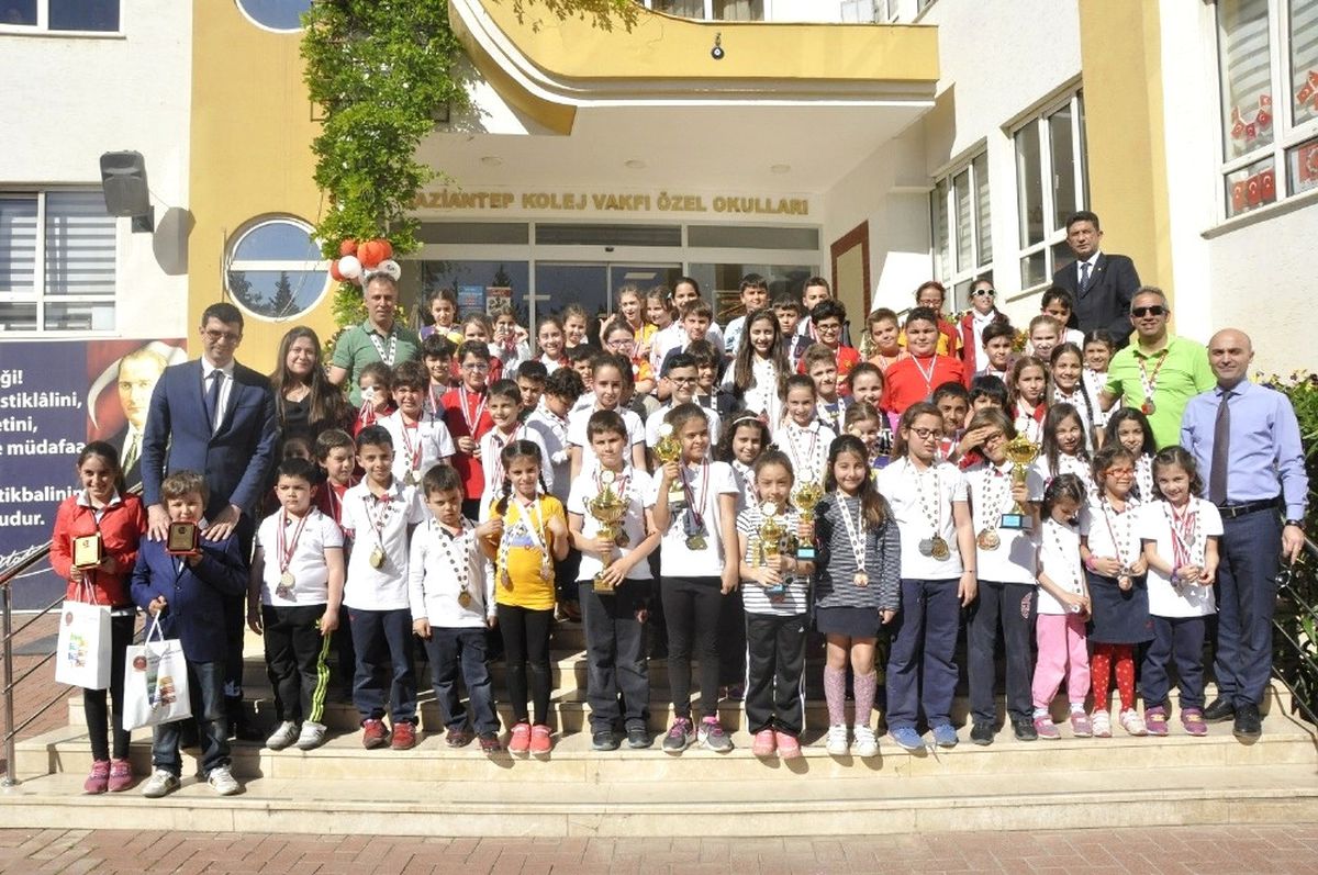 Gkv\'lilere Ödül Yağmuru
