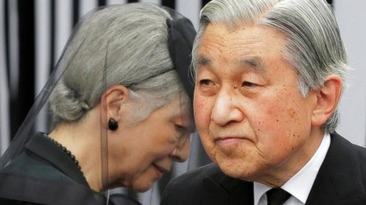 Japon Hükümeti İmparator Akihito\'nun Tahtan Çekilebilmesinin Önünü Açtı