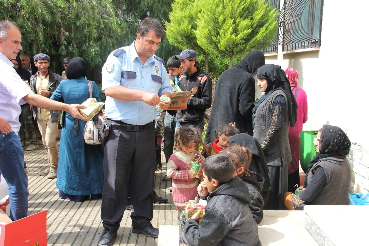 Minibüste 51 Kaçak Göçmen Yakalandı