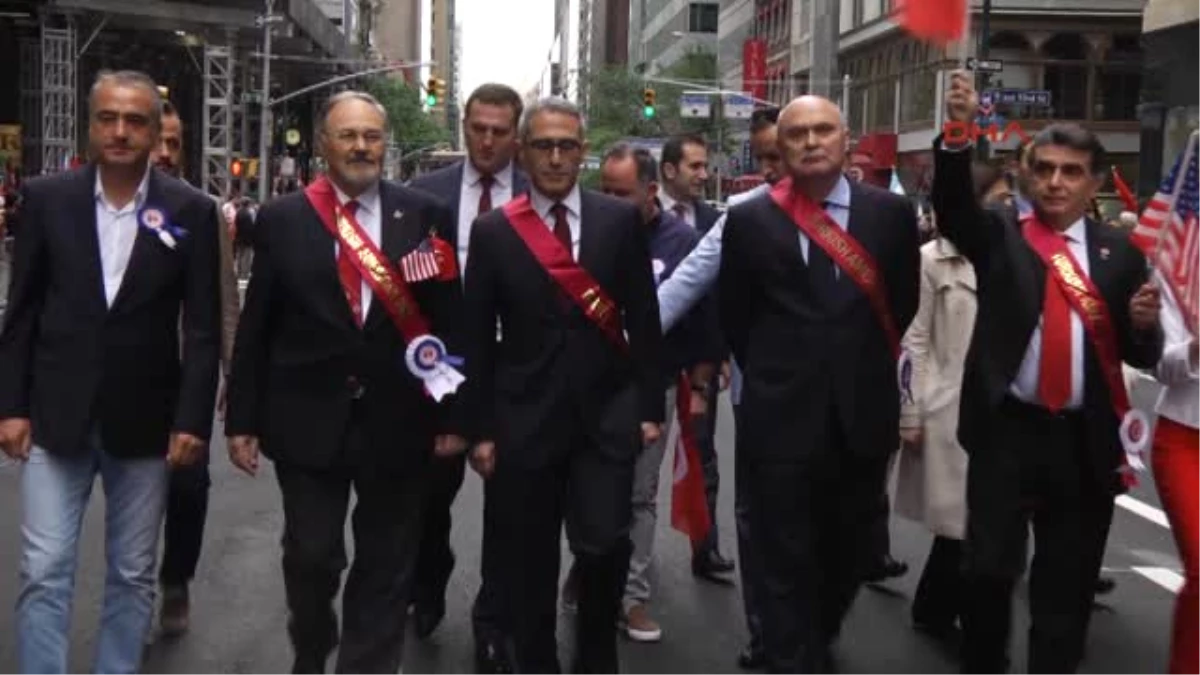 New York\'ta Türk Günü Yürüyüşü
