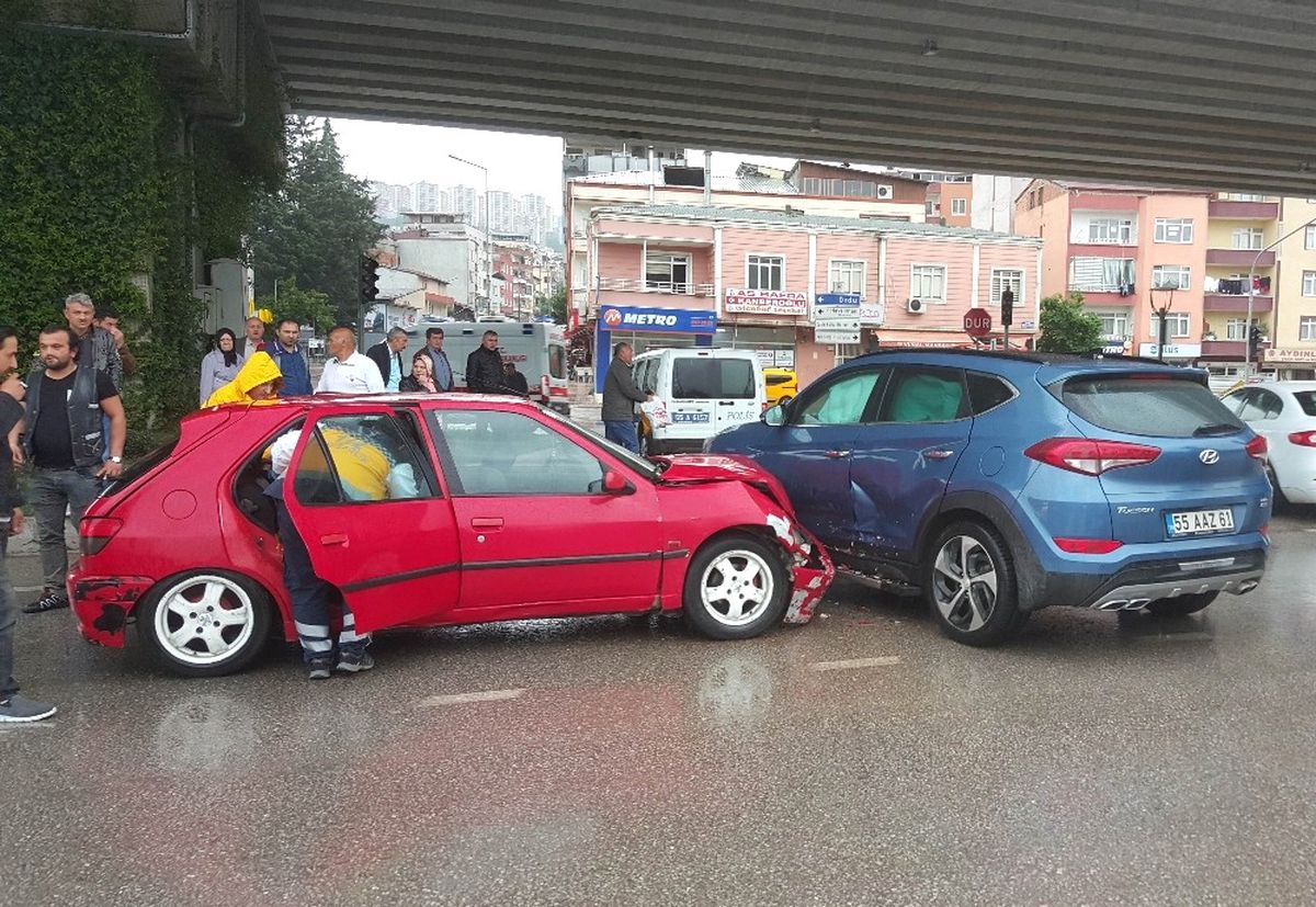 Samsun\'da Trafik Kazası: 1 Yaralı