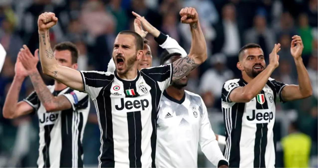 Serie A\'da Juventus, Crotone\'yi 3-0 Yenip Bitime 1 Hafta Kala Şampiyon Oldu