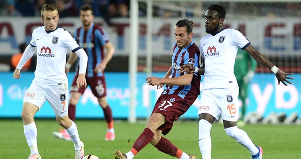 Süper Lig\'de Trabzonspor ile Medipol Başakşehir 0-0 Berabere Kaldı