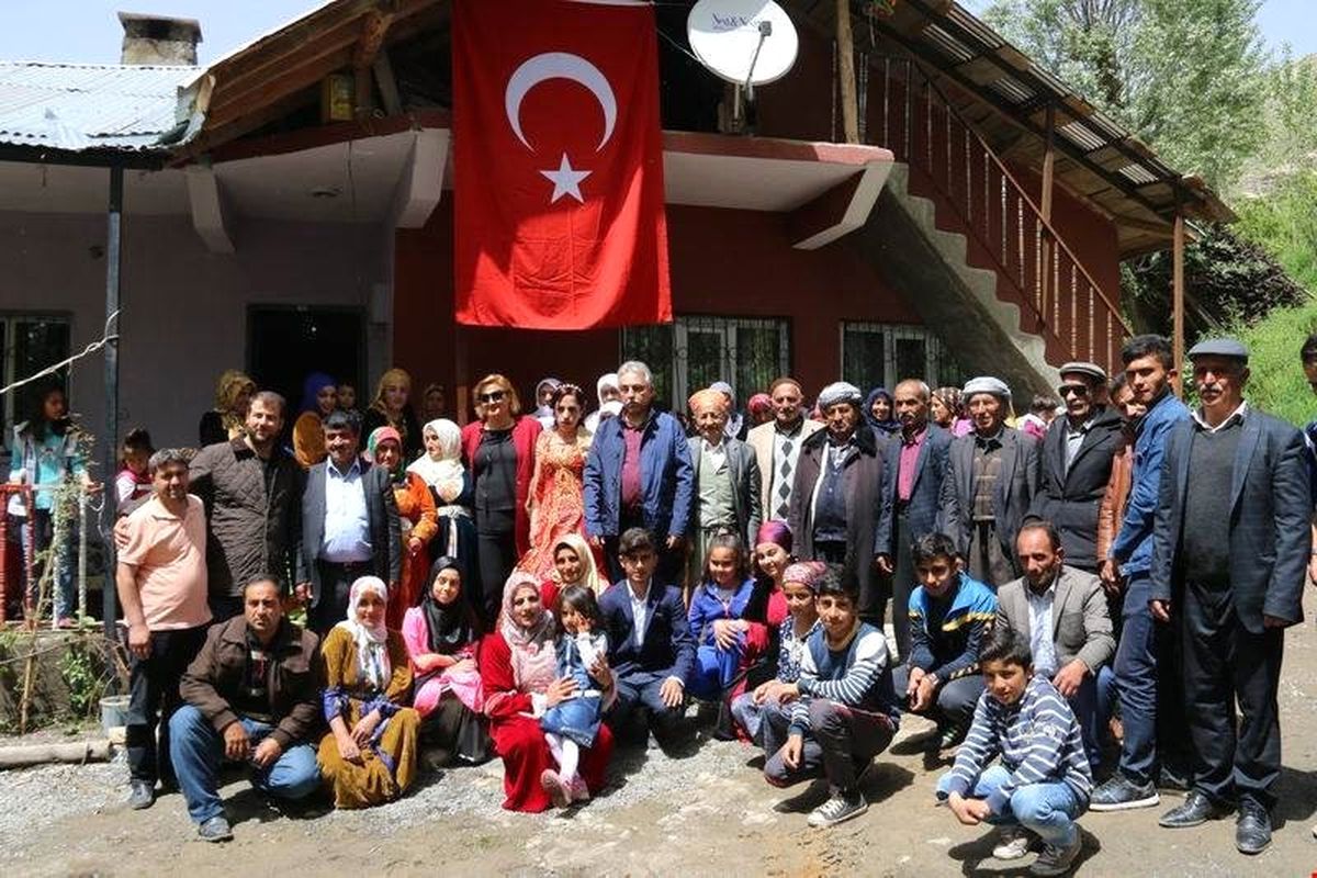 Vali Toprak ve Eşi Funda Toprak Şehit Kızının Düğün Törenine Katıldı