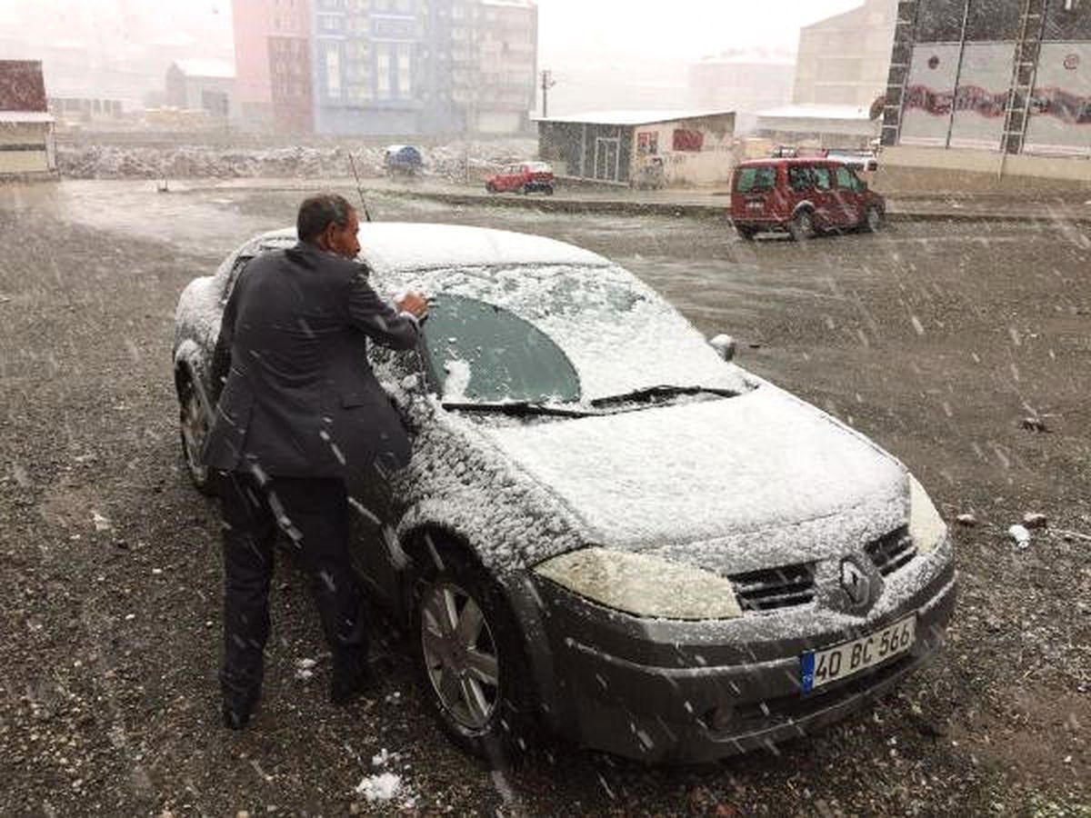 Van\'da Mayıs Sonunda Kar Sürprizi