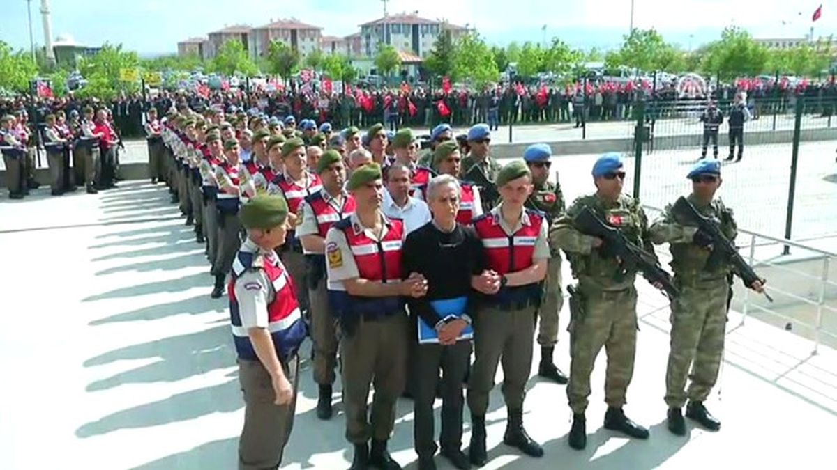 Darbe Planlayıcıları Hakim Karşısına Çıkıyor