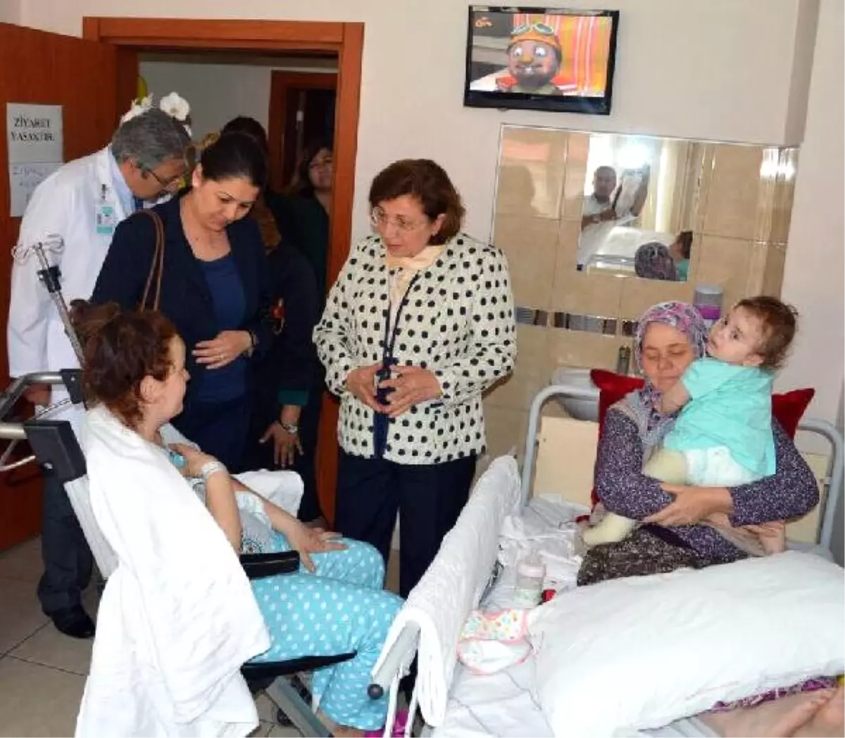 24 Kişinin Öldüğü Kazada Yaralananlara Ziyaret