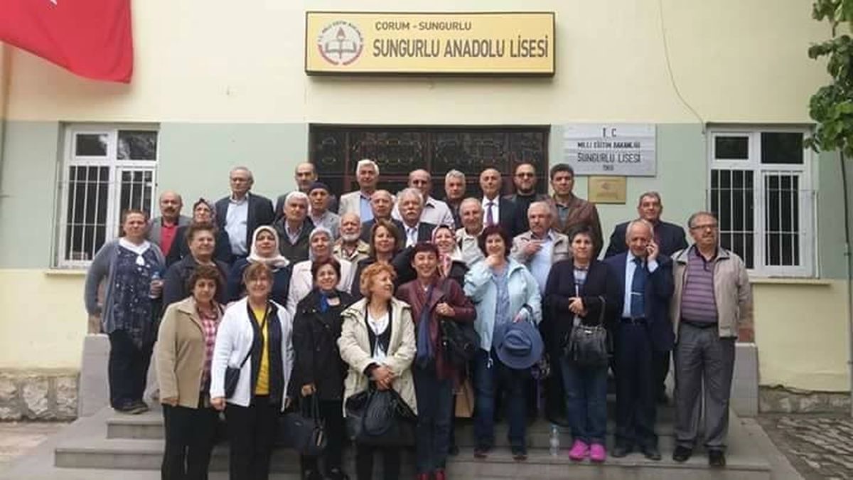 45 Yıl Sonra Mezun Oldukları Okulda Buluştular