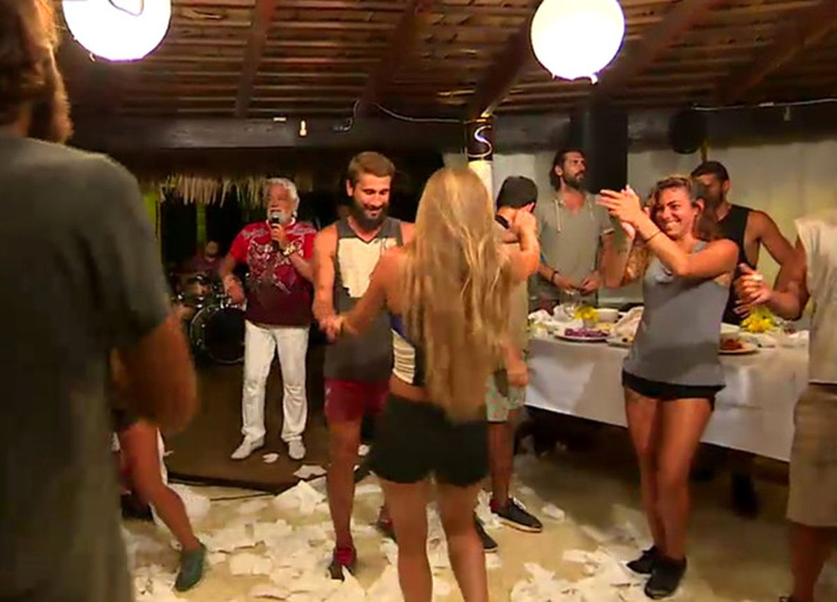 Adem ile Sara\'nın Dansına Sabriye\'den Tepki