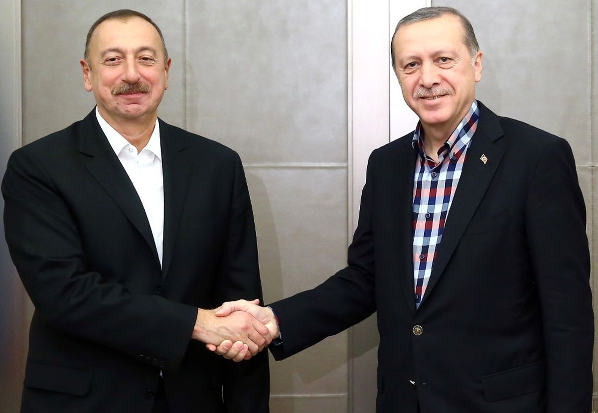 Aliyev\'den Erdoğan\'a Tebrik