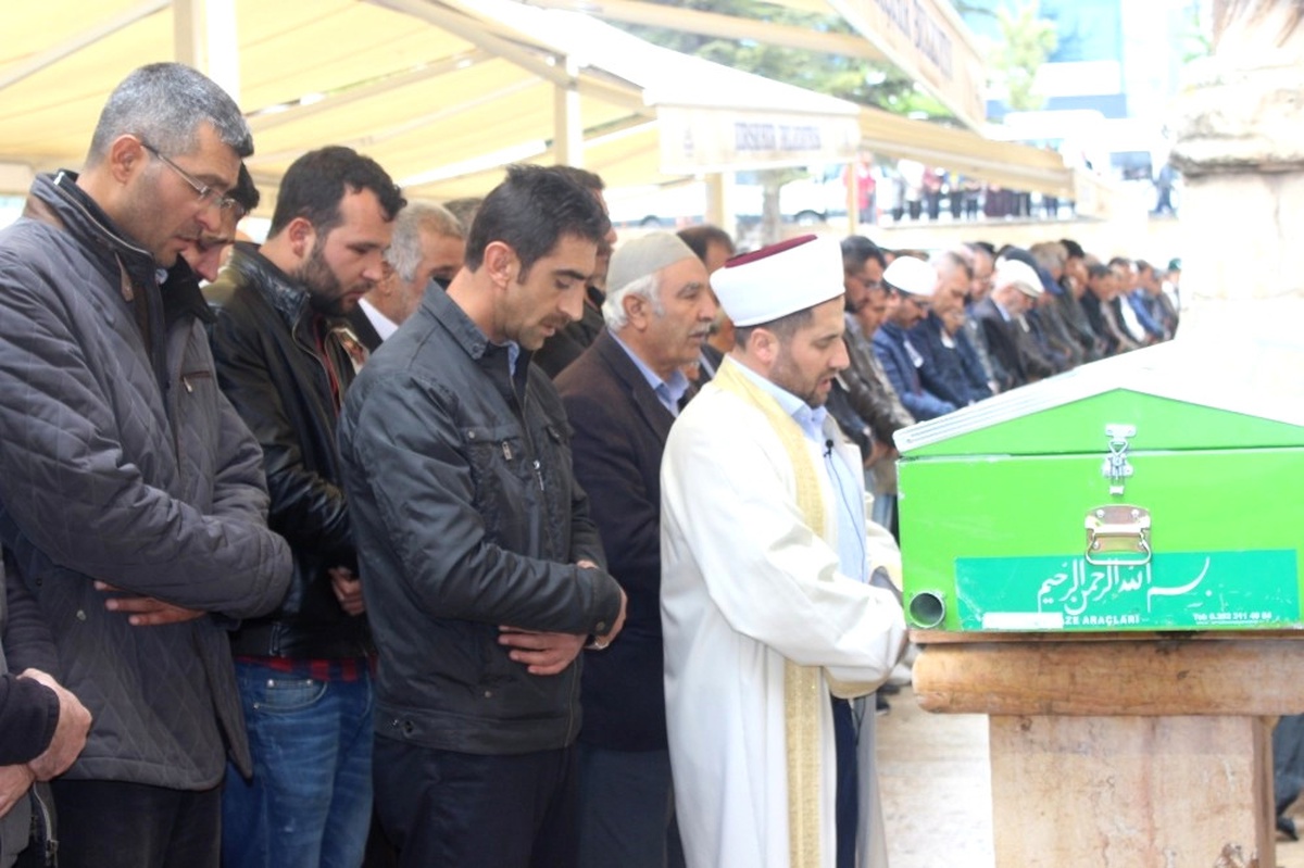 Atv Kazasında Hayatını Kaybeden Doktor Son Yolculuğuna Uğurlandı