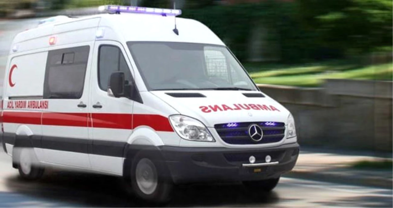 Burdur\'da Trafik Kazası: 4 Yaralı