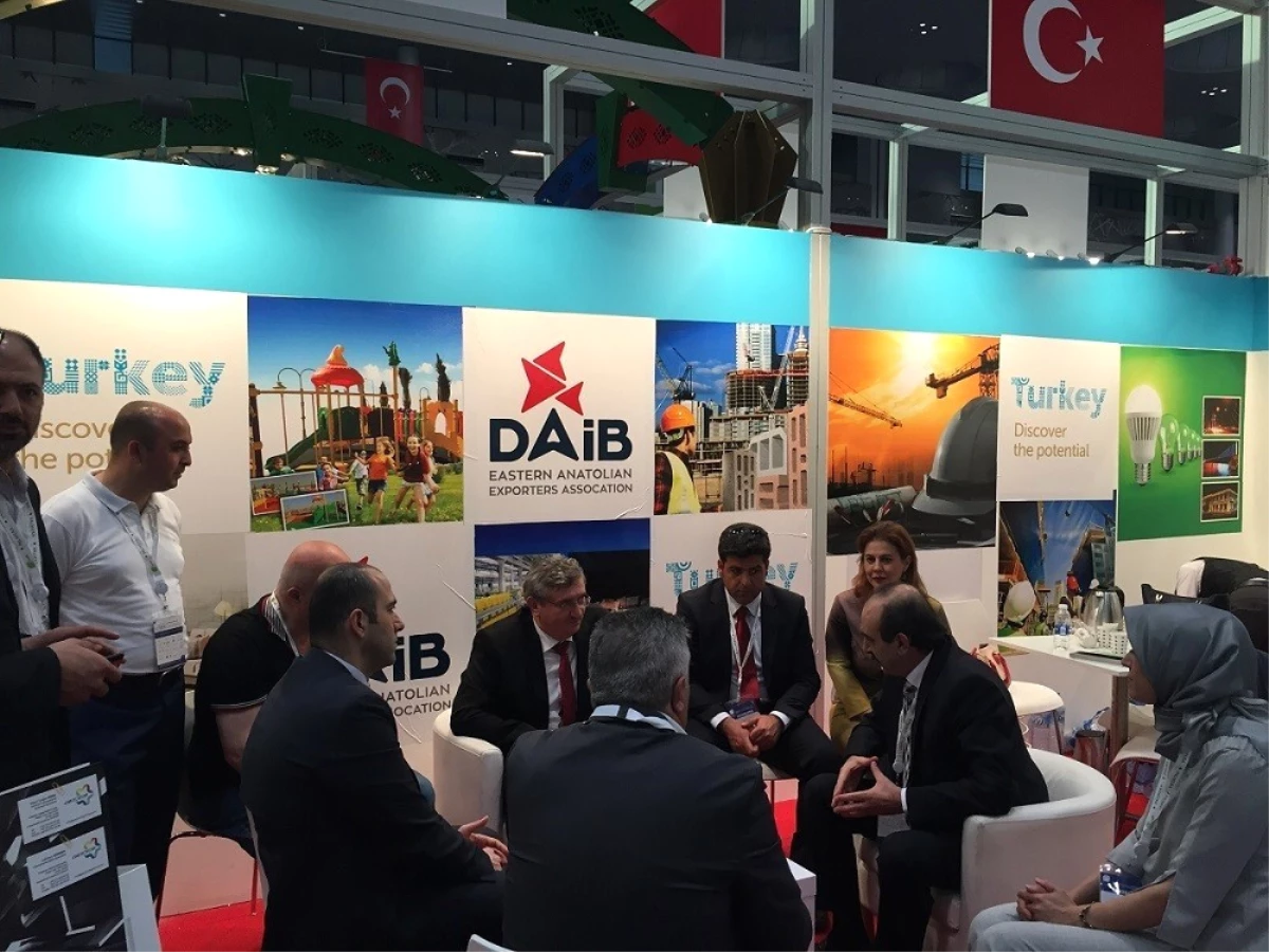 Daib, Urge İnşaat Kümesi Firmaları Katar Yapı ve İnşaat Fuarına Katıldı
