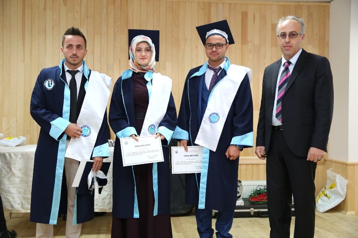 Demirözü Myo İlk Mezunlarını Verdi