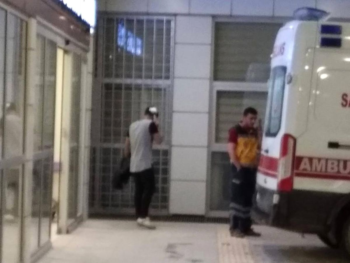 Denizli\'de Karşıt Görüşlü Öğrenciler Arasında Kavga: 17 Gözaltı