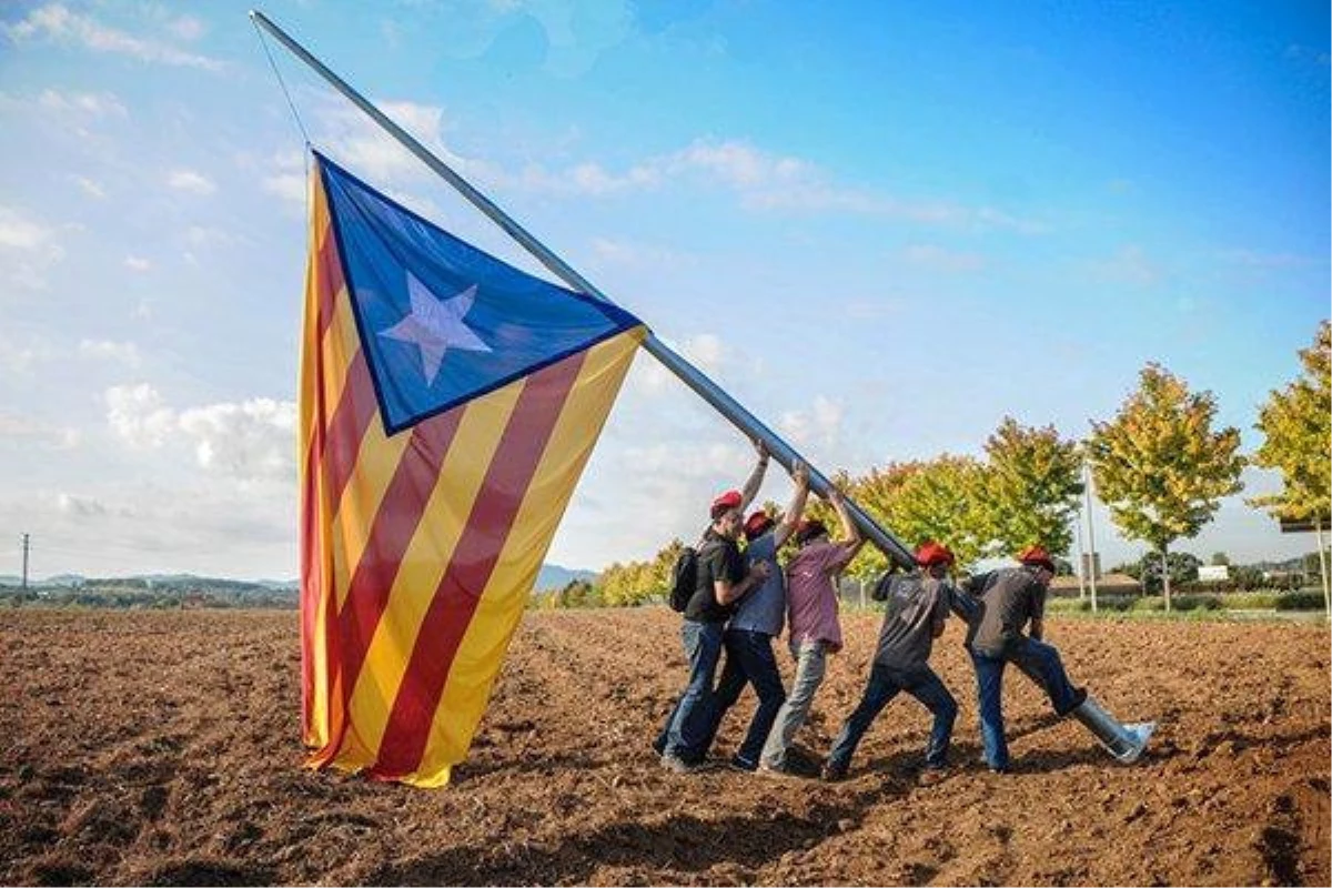 El Pais:  "Katalonya Bağımsızlığını İlan Edecek"