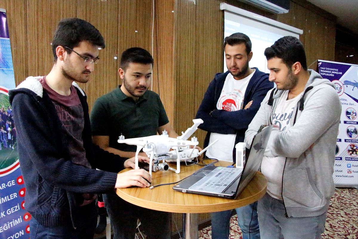 Elazığ\'da Uçan Hava Araçları ve Drone Eğitimi