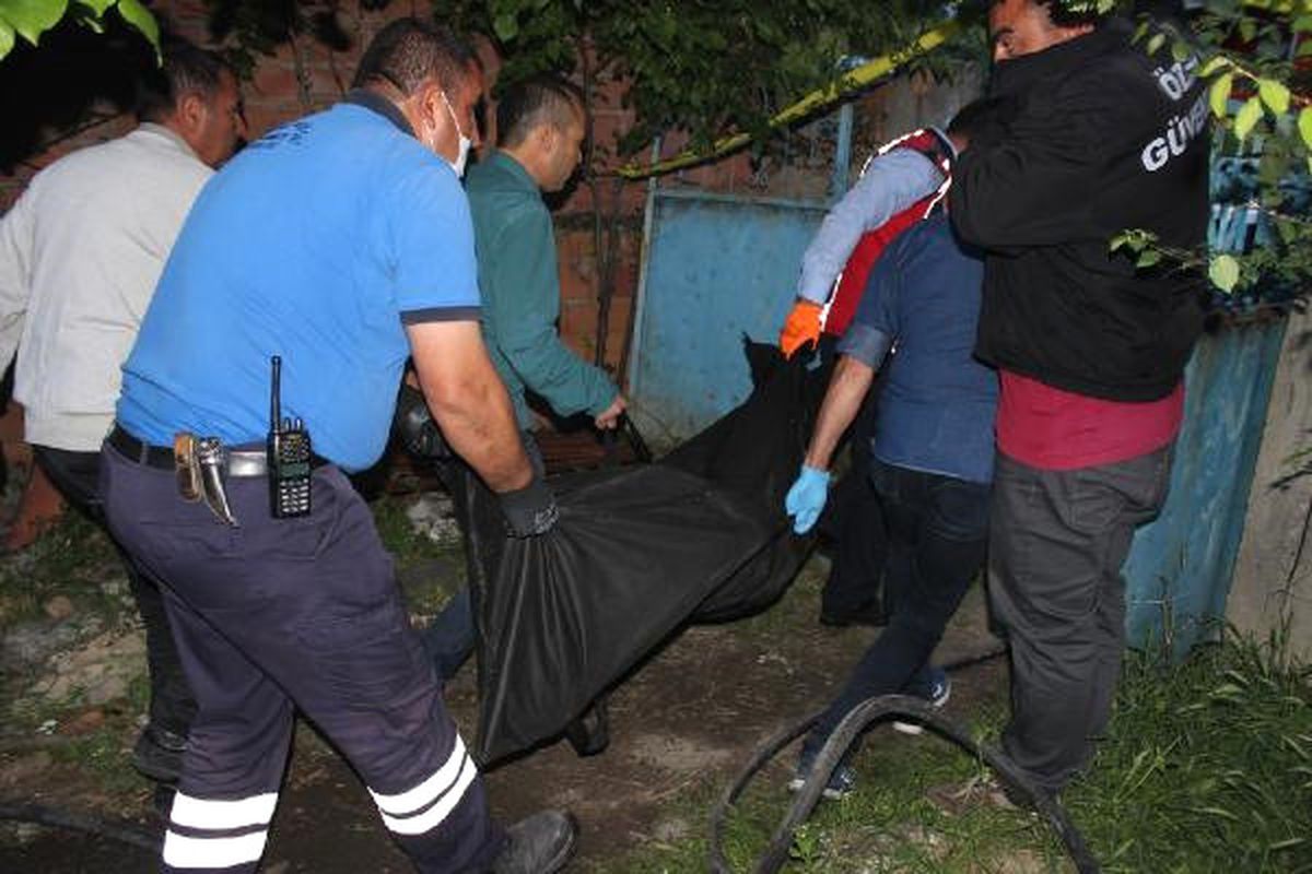 Evde Çıkan Yangında, Hayatını Kaybetti