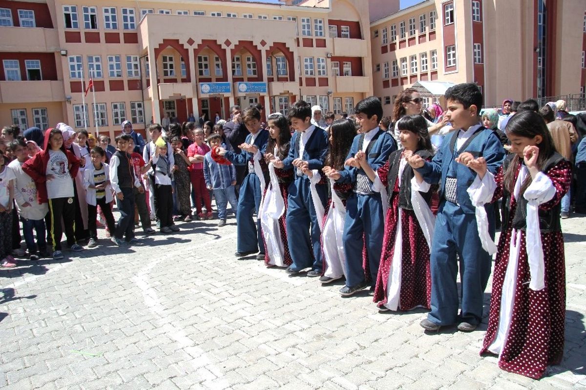 Fevzi Çakmak İlk ve Ortaokulunda Bilim Fuarı ve Kermes
