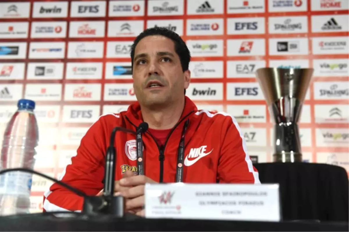 Giannis Sferopoulos: "Fenerbahçe\'yi Tebrik Ediyorum"