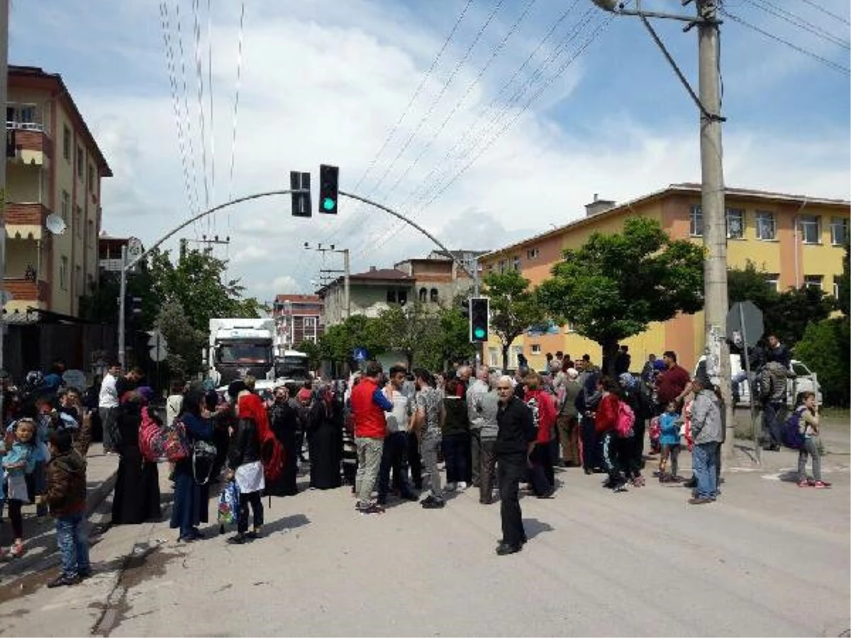 Körfez\'de Hafriyat Kamyonu Protestosu