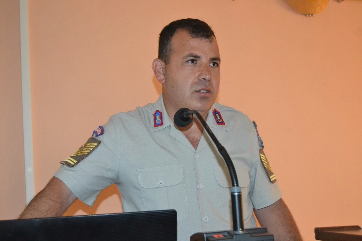 Kozan\'da Mevsimlik İşverenlere Jandarma ve Polisten Seminer