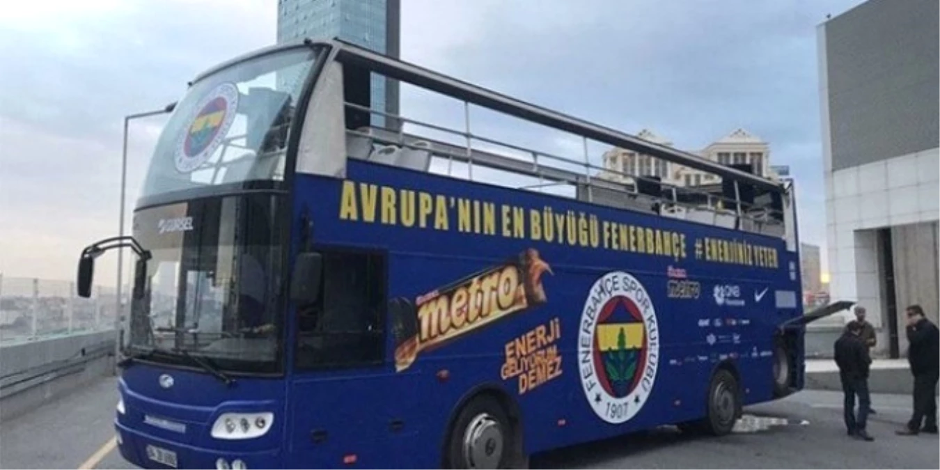 Kutlamalar Öncesi Fenerbahçe\'ye Büyük Şok