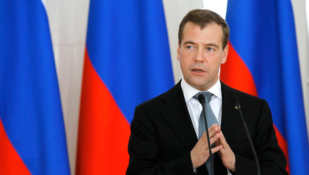 Medvedev\'den Kısıtlamaların Kaldırılmasına İlişkin Açıklama