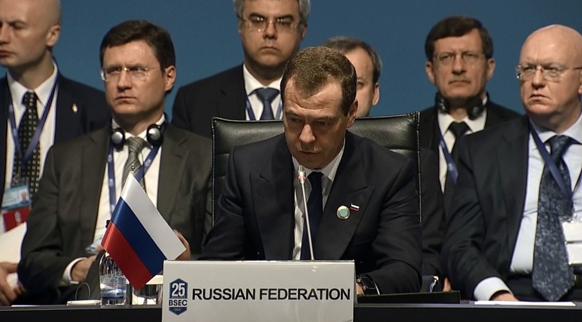 Medvedev: Karadeniz Bizim Ortak Zenginliğimiz
