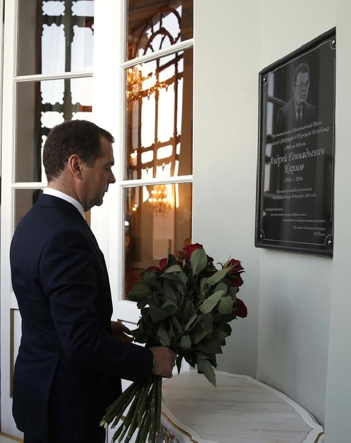 Medvedev, Öldürülen Rus Büyükelçi Karlov\'u Unutmadı