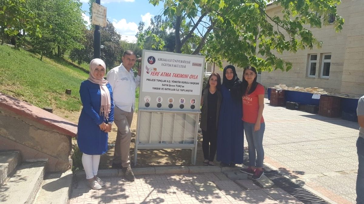 Öğrencilerden Sigara İzmaritine Karşı Bilinçlendirme Faaliyeti