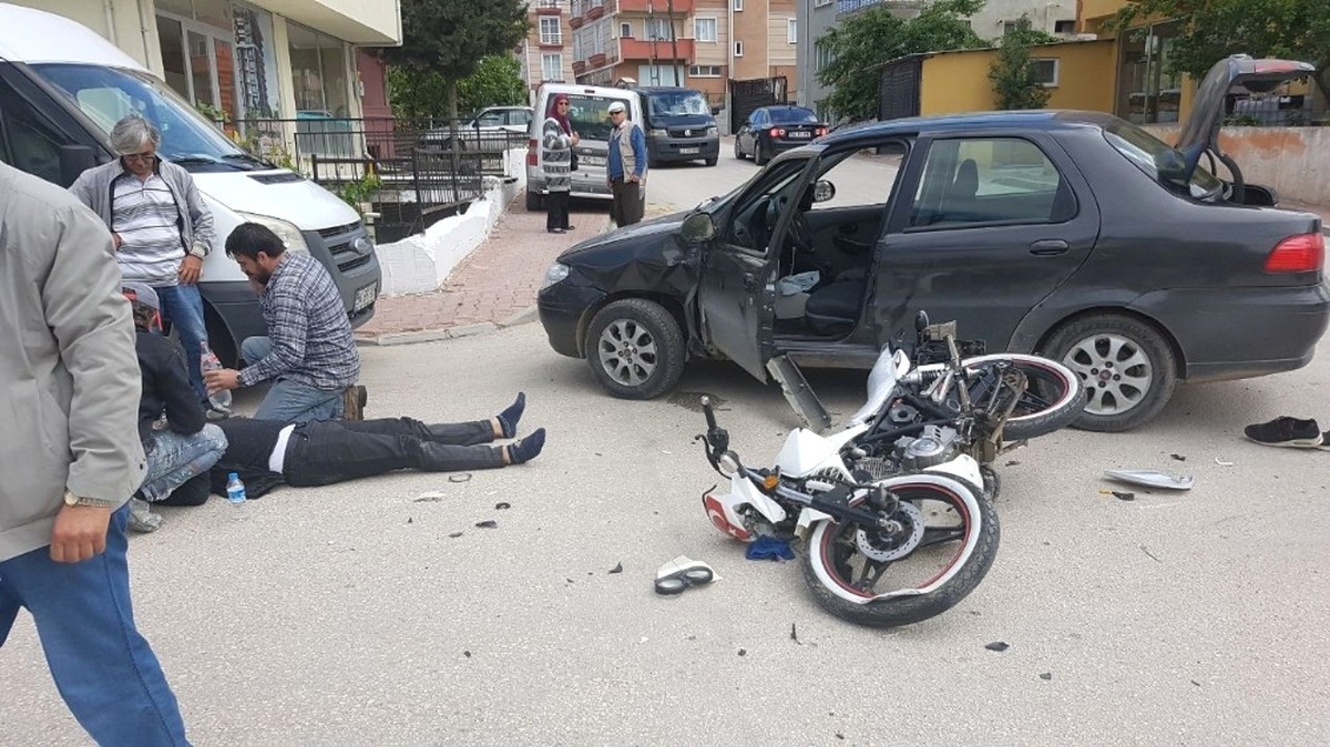 Otomobil ile Motosiklet Çarpıştı, 1 Yaralı