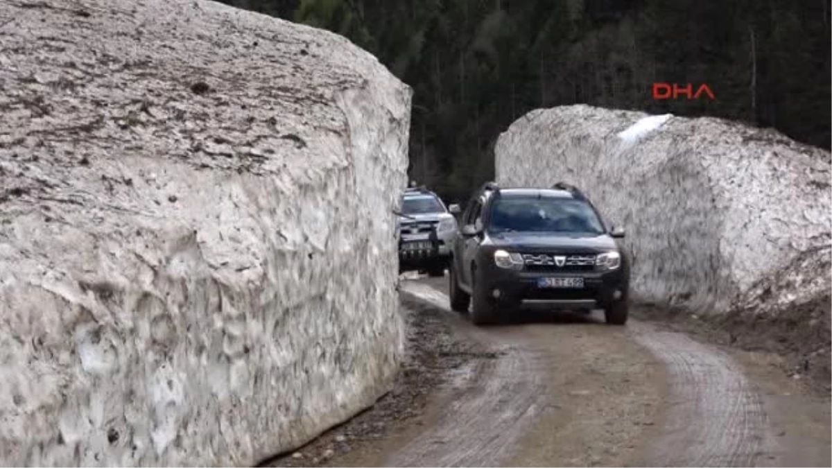 Rize - Yaylalarda Karla Kaplı Yollar Açılıyor
