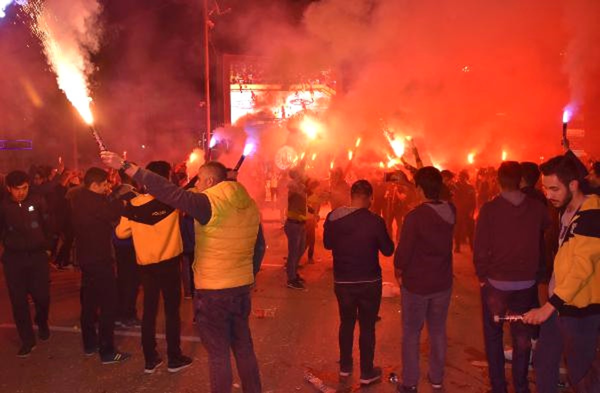 Sivas\'ta Fenerbahçe Coşkusu