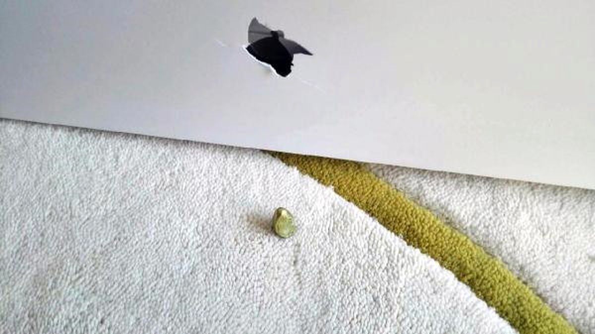 Sokakta Rastgele Ateş Açıldı; 2 Araç, 1 Ev Hasar Gördü